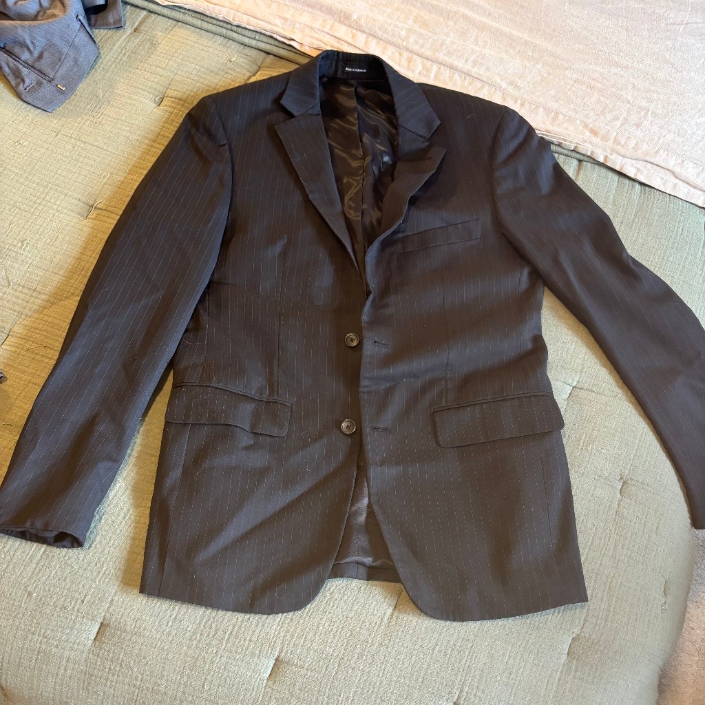 Pronto Uomo Platinum Mens Suit